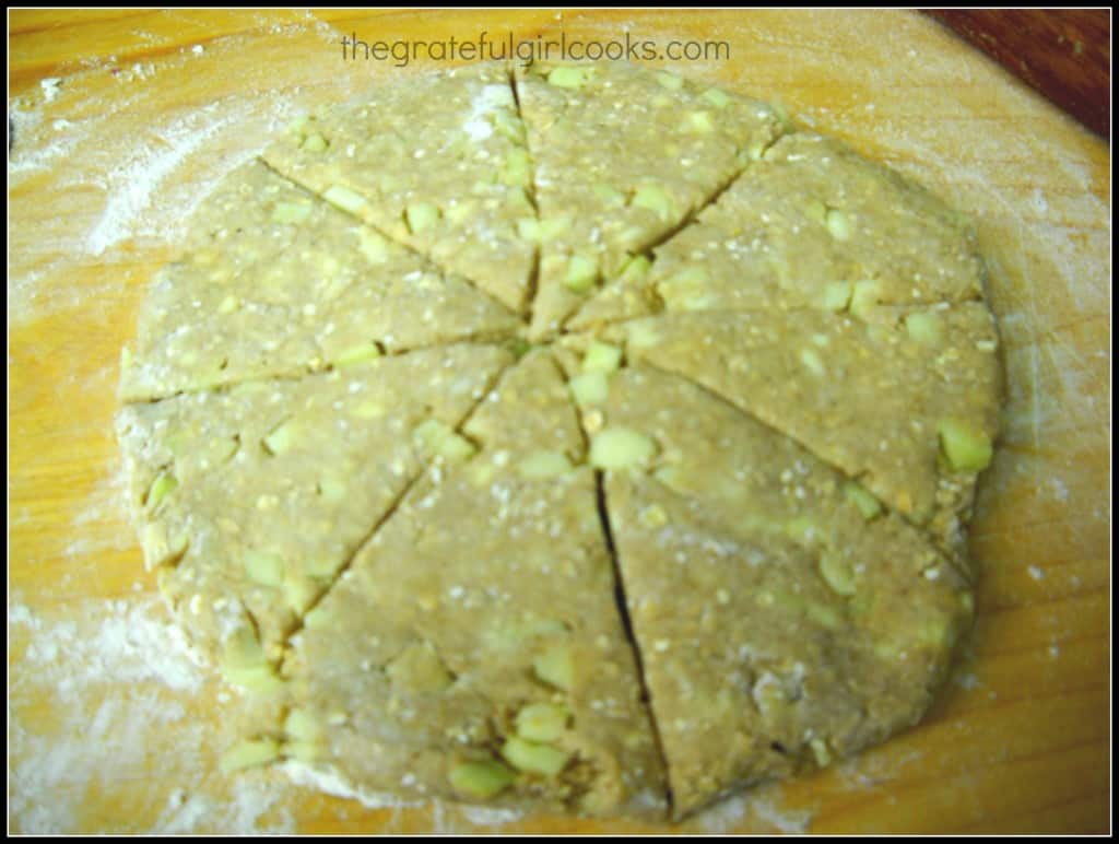 Apple Cinnamon Scones / The Grateful Girl Cooks!