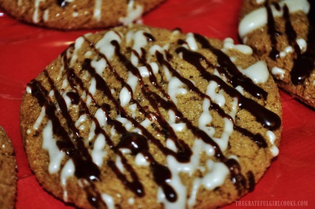 Dipped Gingersnaps can be drizzled with chocolate and white chocolate icing.