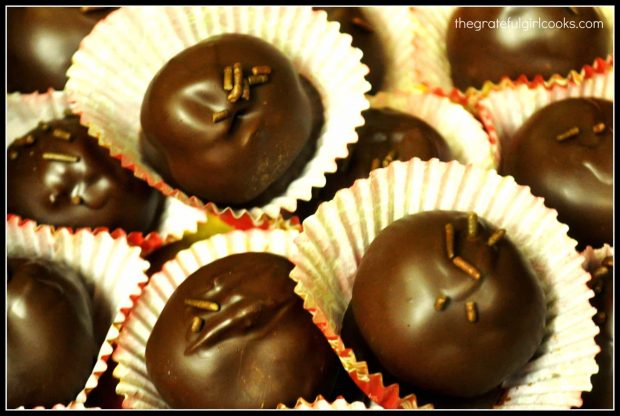 Close up photo of a few of the mocha truffles.