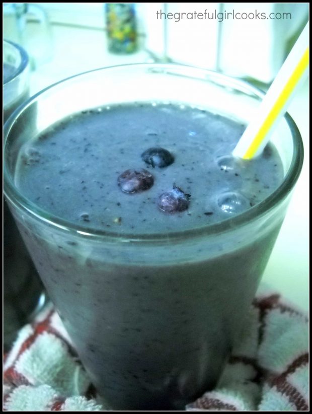 Blueberry, Banana And Kale Smoothie / The Grateful Girl Cooks!