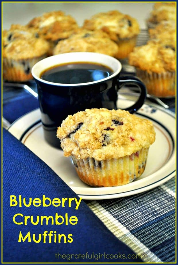 Blueberry crumble muffins are delicious breakfast treats, packed with blueberries (fresh or frozen) and a streusel topping! Perfect "on the go" breakfast!