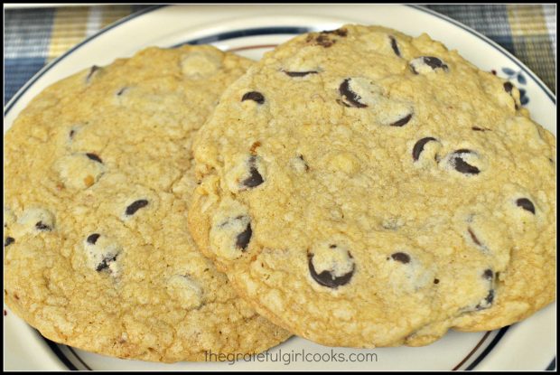 Mom's Chocolate Chip Cookies / The Grateful Girl Cooks!