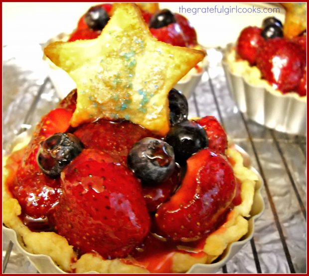 Red, White and Blue Fruit Tart / The Grateful Girl Cooks!