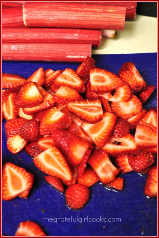 Strawberry-Rhubarb Pie / The Grateful Girl Cooks!