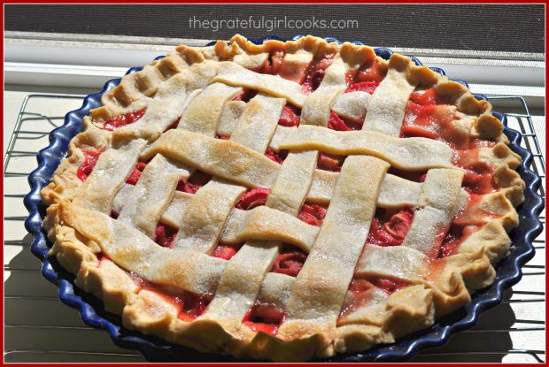 Strawberry-Rhubarb Pie / The Grateful Girl Cooks!