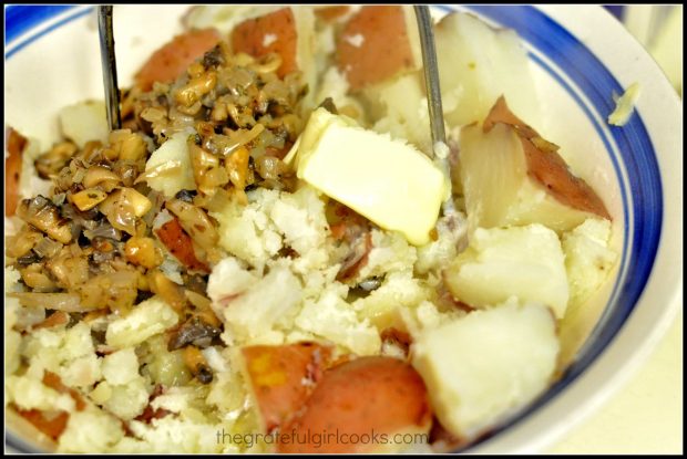 Smashed Potatoes with Mushrooms and Shallots / The Grateful Girl Cooks!