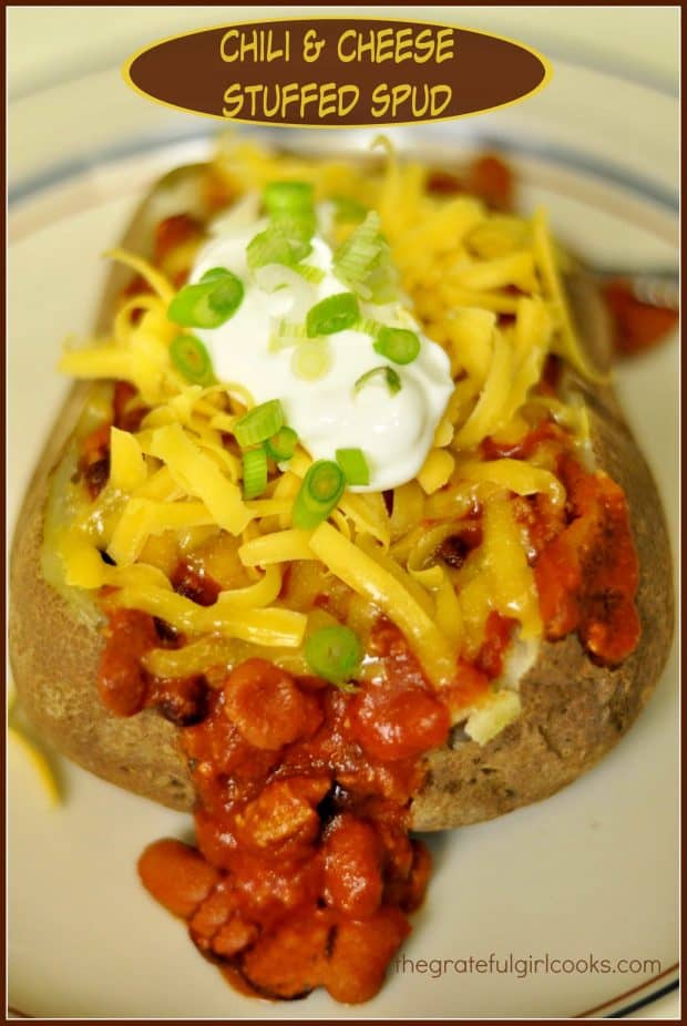 Need a quick, filling lunch or dinner that is REALLY easy? Why not make a chili cheese stuffed spud, with sour cream, cheddar cheese and green onions!