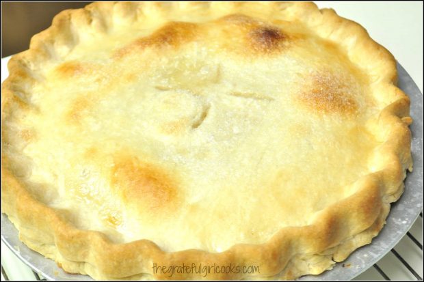 Peach pie, baked and ready to eat!