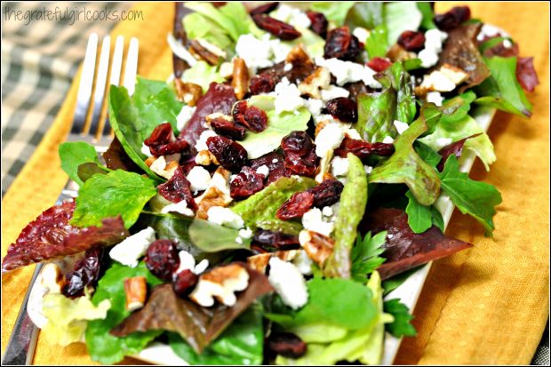 Mixed Green Salad with Pomegranate Seeds, Feta and Pecans – The Comfort of  Cooking