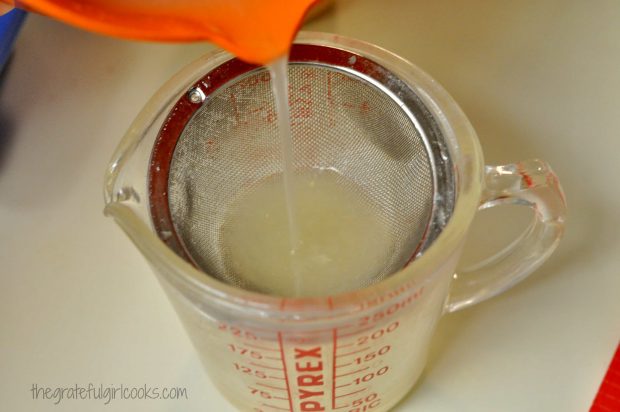 Tip Of The Day #6 - Freezing Lemon Juice In Small Portions / The Grateful Girl Cooks!