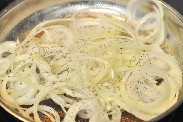 Rosemary Chicken With Caramelized Onion Wine Sauce / The Grateful Girl Cooks!