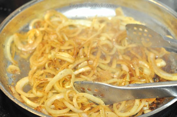 Rosemary Chicken With Caramelized Onion Wine Sauce / The Grateful Girl Cooks!