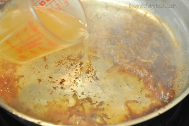 Rosemary Chicken With Caramelized Onion Wine Sauce / The Grateful Girl Cooks!