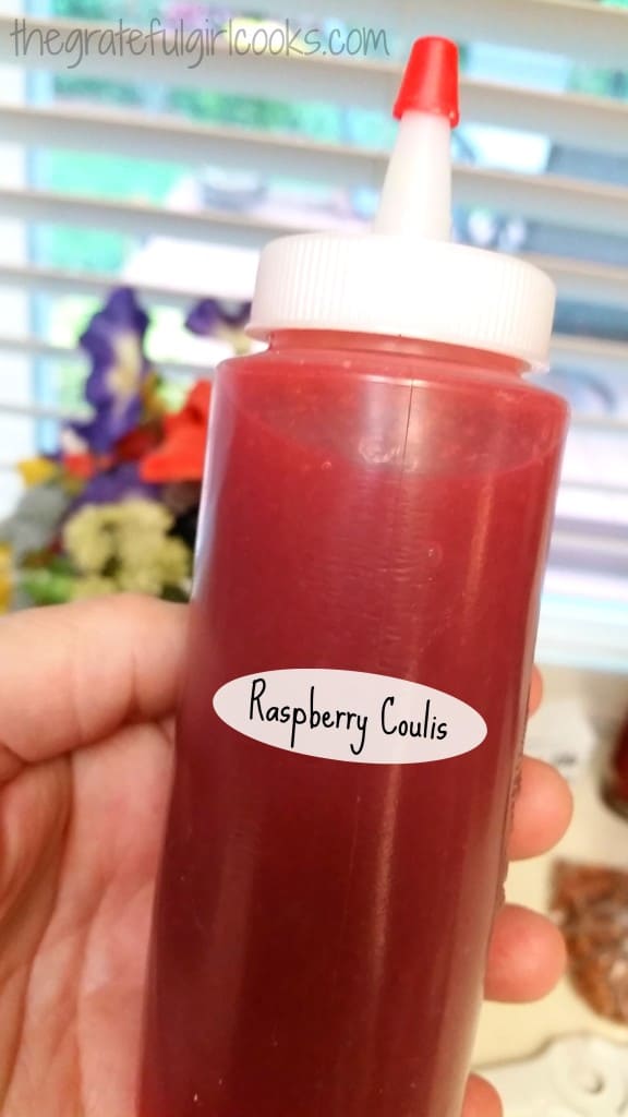 A plastic bottle helps to decorate desserts with the raspberry coulis.