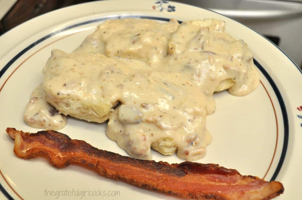 Southern Bacon Gravy (For Biscuits) The Grateful Girl Cooks!