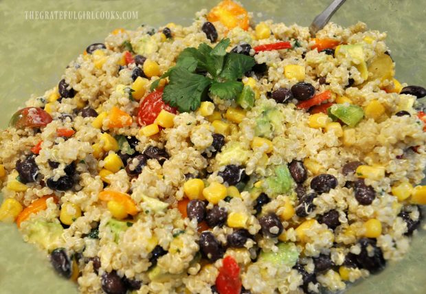 Southwest Quinoa Salad / The Grateful Girl Cooks!