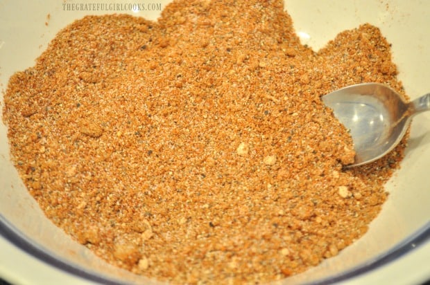 Dry rub spice mix for chicken and pork ready to season meat!