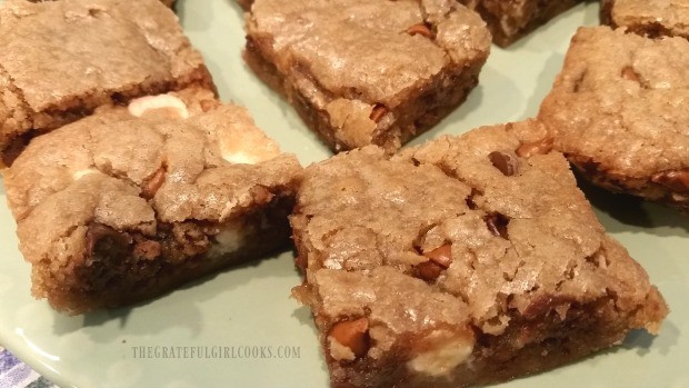 Close up photo of triple chip bar cookies.