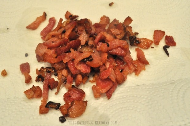 Cooked crisp bacon, draining on paper towel, for the Southwestern bacon quiche.