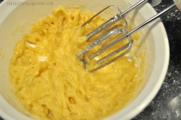 Bananas are mixed together to form a banana puree, to make cake batter.