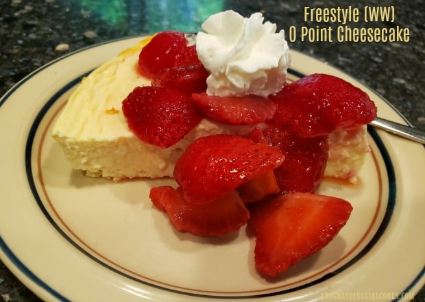 Have a sweet tooth, but trying to cut out desserts? Try this easy and delicious, sugar free, Weight Watcher friendly, Freestyle 0 Point Cheesecake!