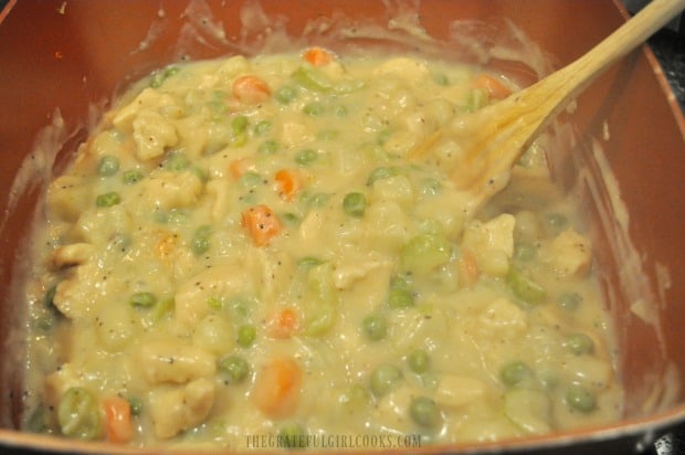 The easy chicken pot pie filling is now ready!