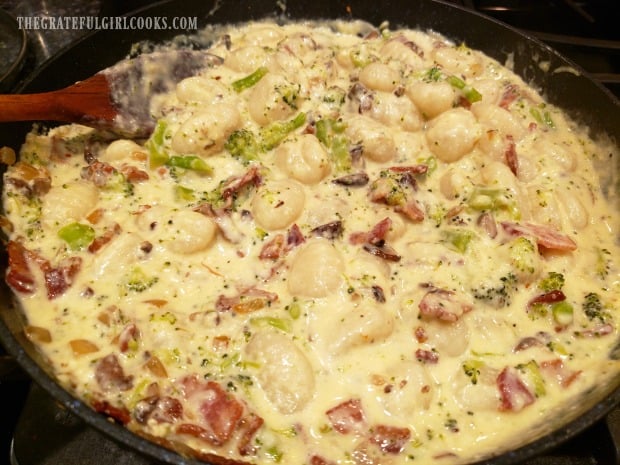 After heating through, the gnocchi and broccoli carbonara is ready to be served.