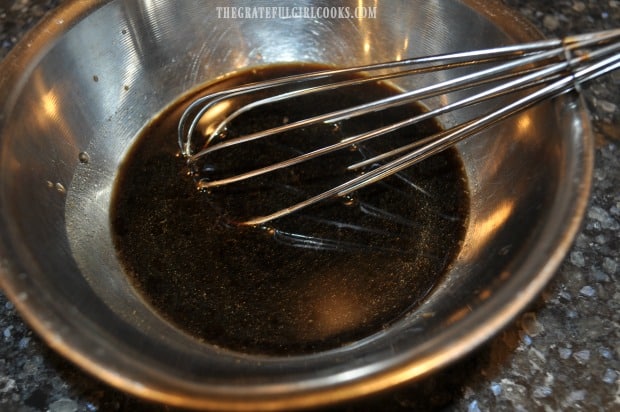 A sauce is made with soy sauce, vinegar, honey and ground ginger.