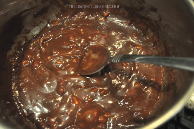 The melted chocolate, peanut butter and caramel mixture, ready to pour!