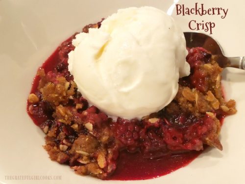 Blackberry Crisp (easy classic dessert) / The Grateful Girl Cooks!