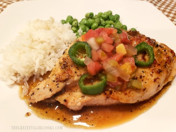 A spoonful of salsa adds color to the easy chicken jalapeño when served.