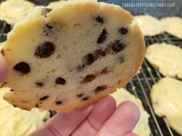 The bottoms of the cookies are only barely browned while baking.