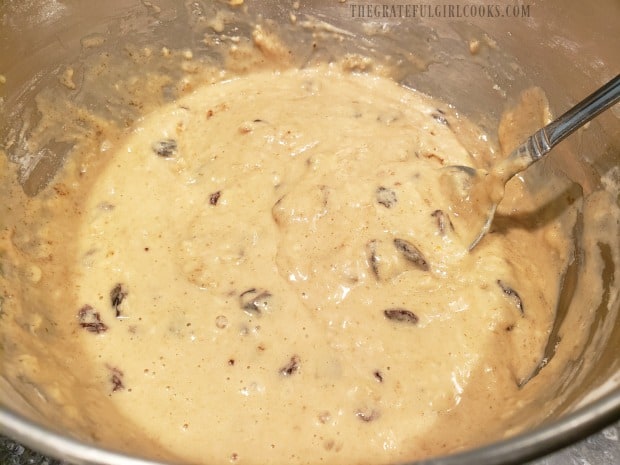The batter for the rum raisin muffins is ready to use.