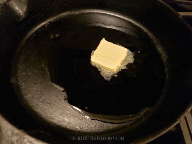 Butter is melted into vegetable oil in large skillet.