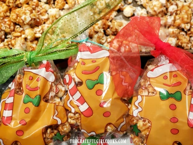 Christmas goodie bags, filled with crunchy caramel corn are a fun homemade treat!