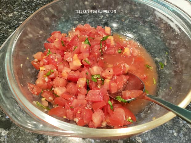 After resting for an hour, the ingredients for the tomato basil pasta are ready to use.