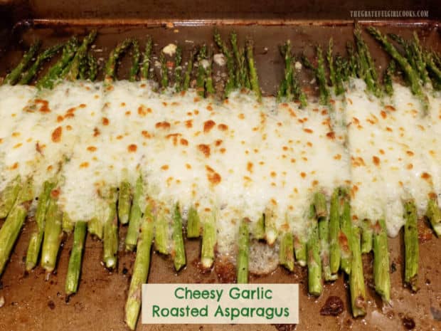Cheesy Garlic Roasted Asparagus is a delicious veggie dish, that's oven-roasted and topped with melted mozzarella and Parmesan cheeses.