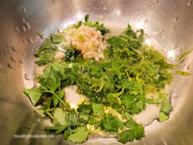 Parsley, EVOO, lime juice, garlic and lime zest in a medium bowl.