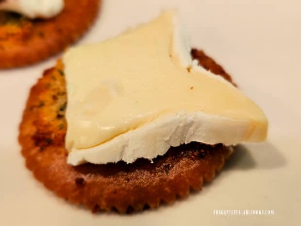 Garlic Parmesan Ritz Bites