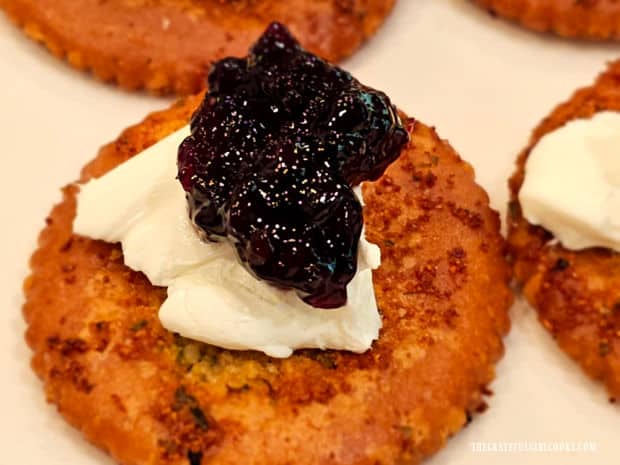 Garlic Parmesan Ritz Bites