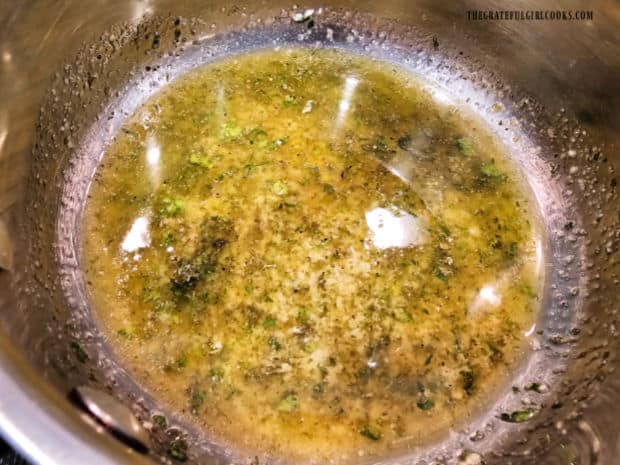 Buttery seasoning mix will be used to season the salad croutons.