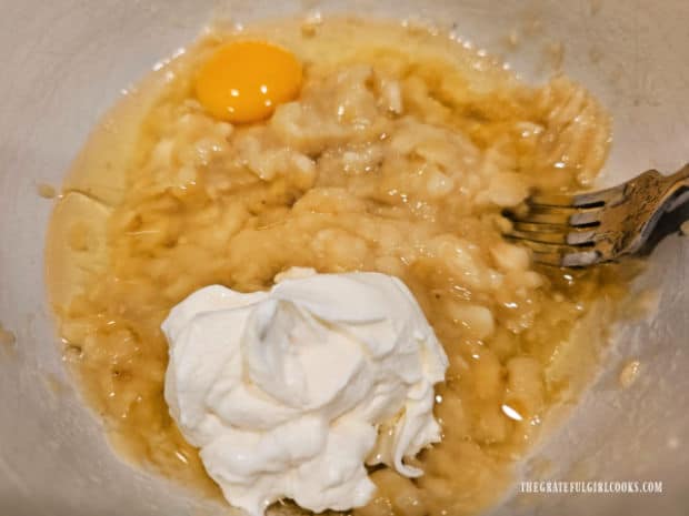 Air Fryer Banana Pecan Cake - The Grateful Girl Cooks! Sour cream, vegetable oil and an egg are mixed into the mashed bananas.