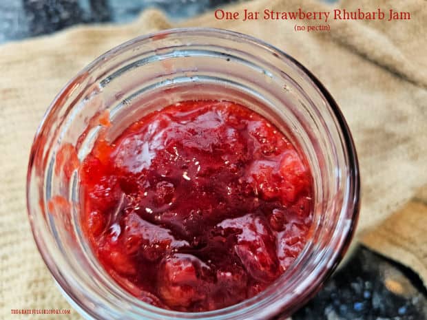 One Jar Strawberry Rhubarb Jam is a "small batch" recipe (no pectin/no canning). Make 1 pint or 2 half-pint jars of yummy jam in a saucepan!