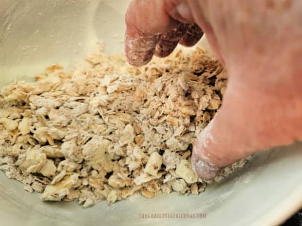 Topping can also be made by using your fingers to pinch ingredients together.